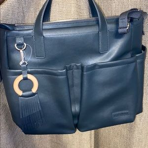 SkipHop Greenwich Simply ChicTote Diaper Bag-Smoke